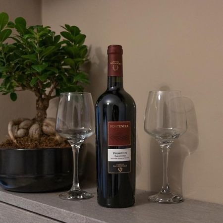 V B M Apartment Бари Екстериор снимка